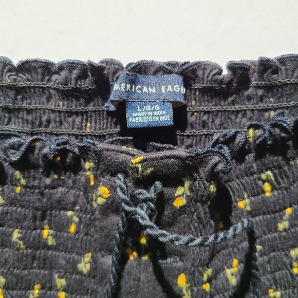 American Eagle Large Black gold floral elastic ruffled crop tank top - Picture 2 of 2